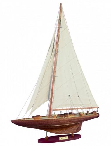 Модель парусной яхты "Shamrock"
