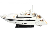 Модель моторной яхты Imperial Princess 68