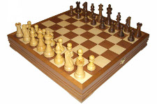 Шахматы стандартные 43х43 см. Арт. 3703